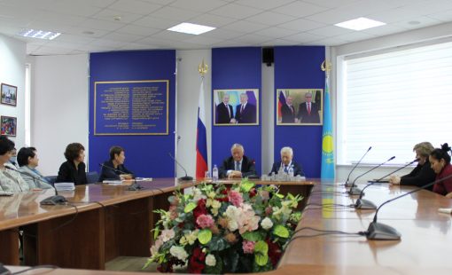 Владимир Якунин встретился с экспертно-академическим сообществом Казахстана