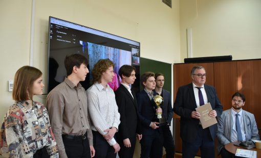 Андрей Шутов поздравил победителей и призёров научно-образовательной игры «Выборы в Нигдее»