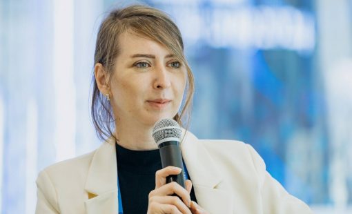 Елена Данилова на конференции в ИКСА РАН